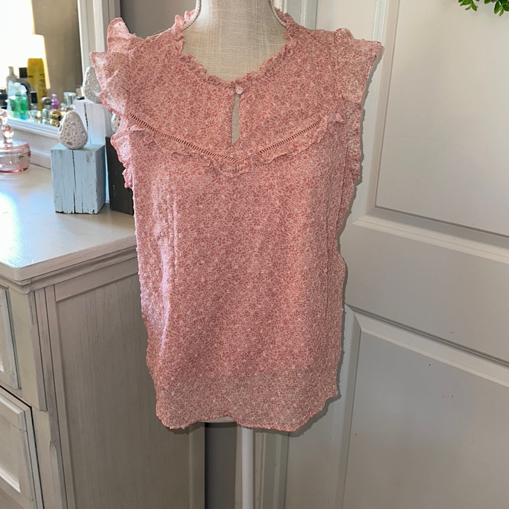 PXL LC Lauren Conrad pink popover top w/ruffle and button detail